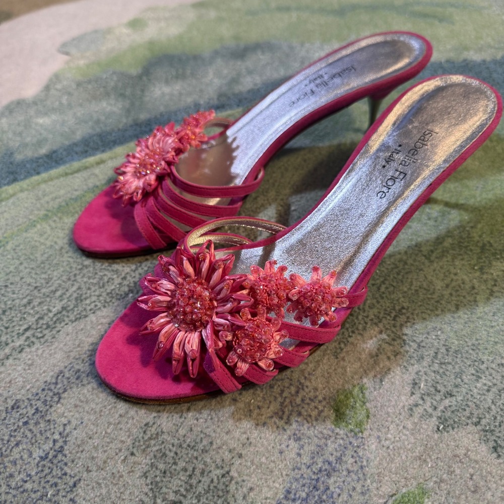 Isabella Fiore Y2K Pink Suede Beaded Floral Kitten Sandals Made in Italy 7.5M